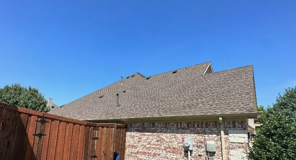 Completed roof replacement project in Scott